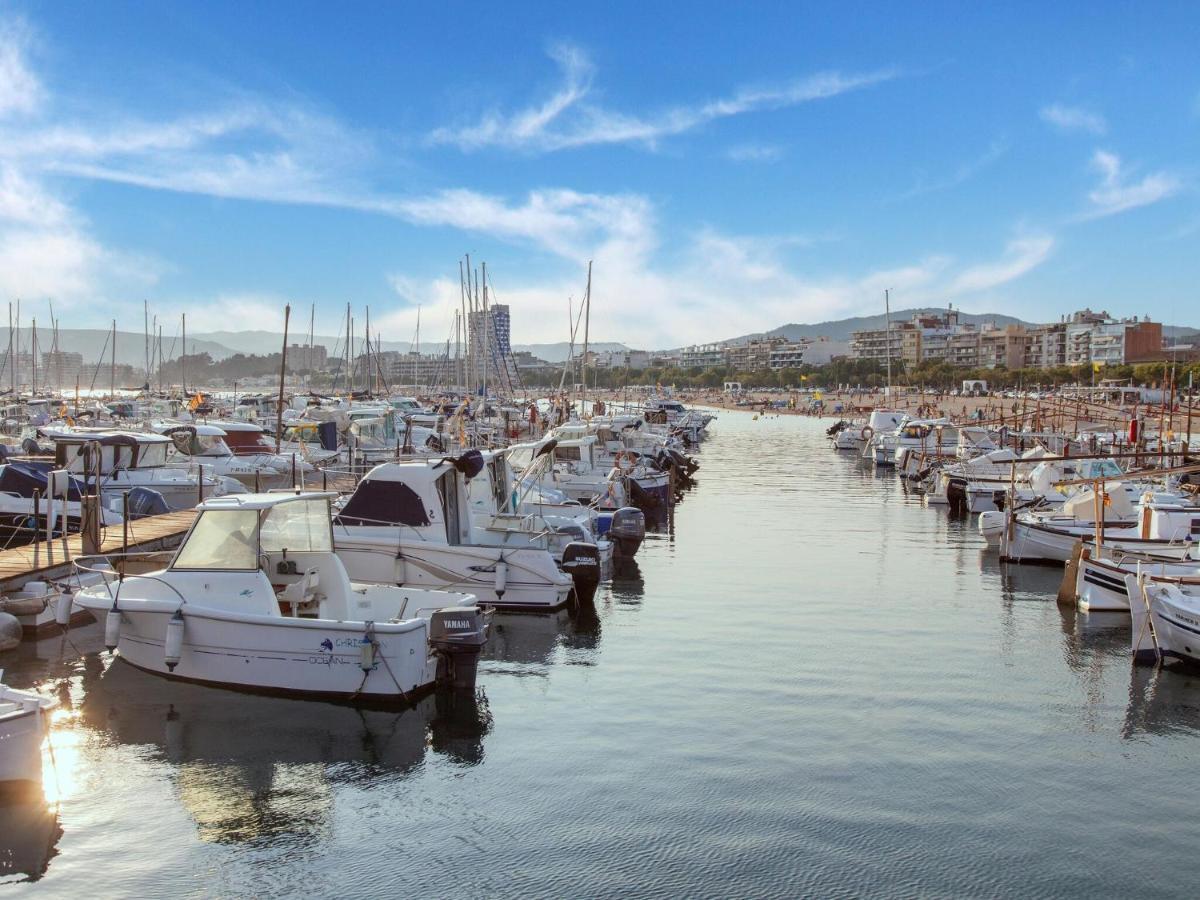 Belvilla By Oyo Modern Apartment In Palamos Bagian luar foto